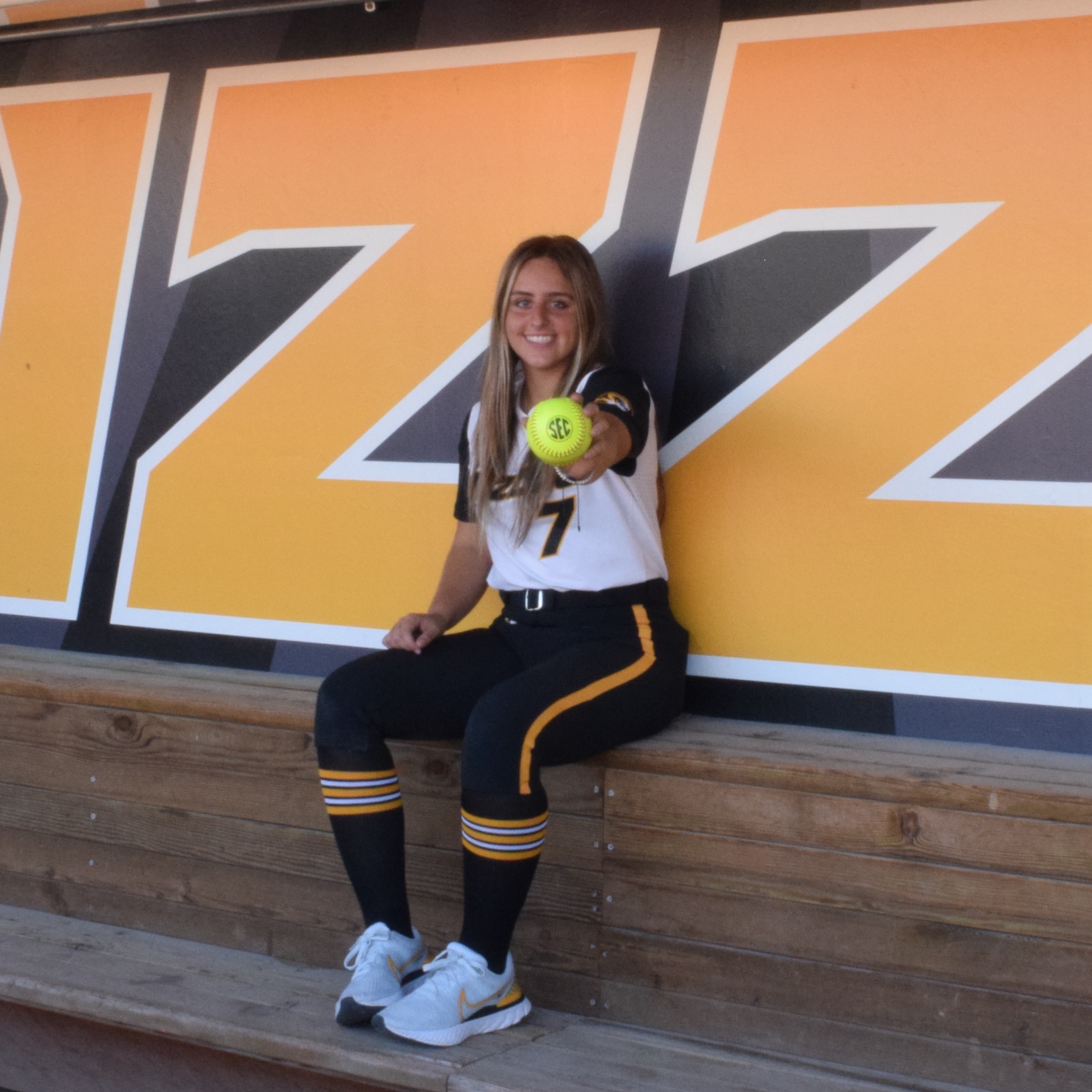 Fania Abruscato athlete profile head shot