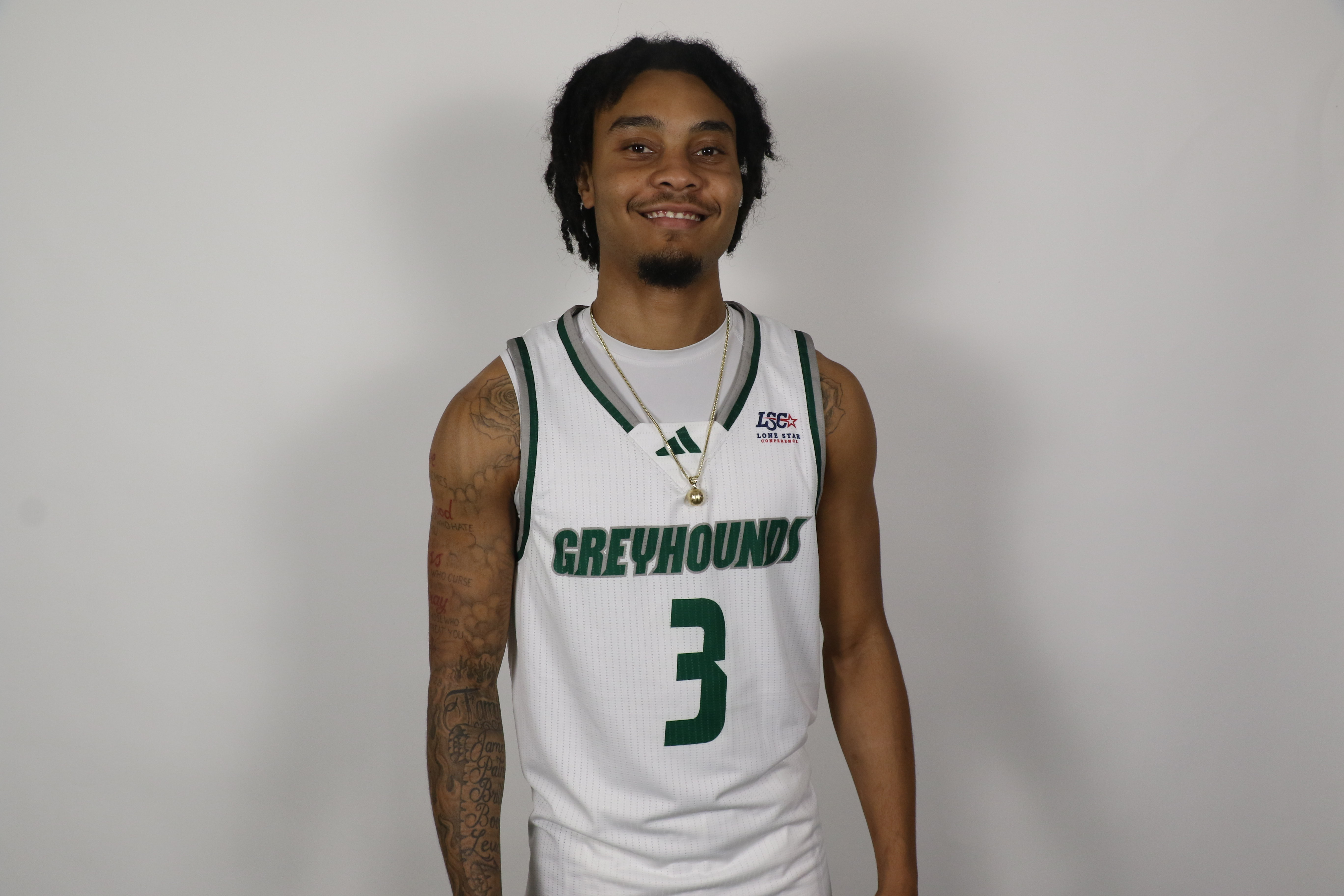 Lyron Bennett athlete profile head shot