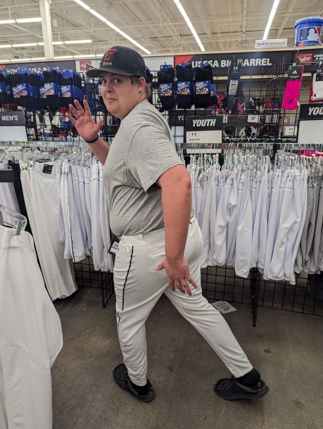 Athlete profile featured image number 1 of 5