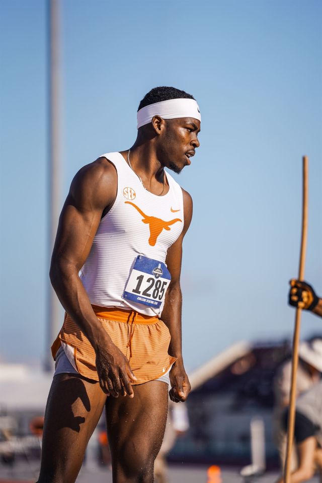 Athlete profile featured image number 1 of 4