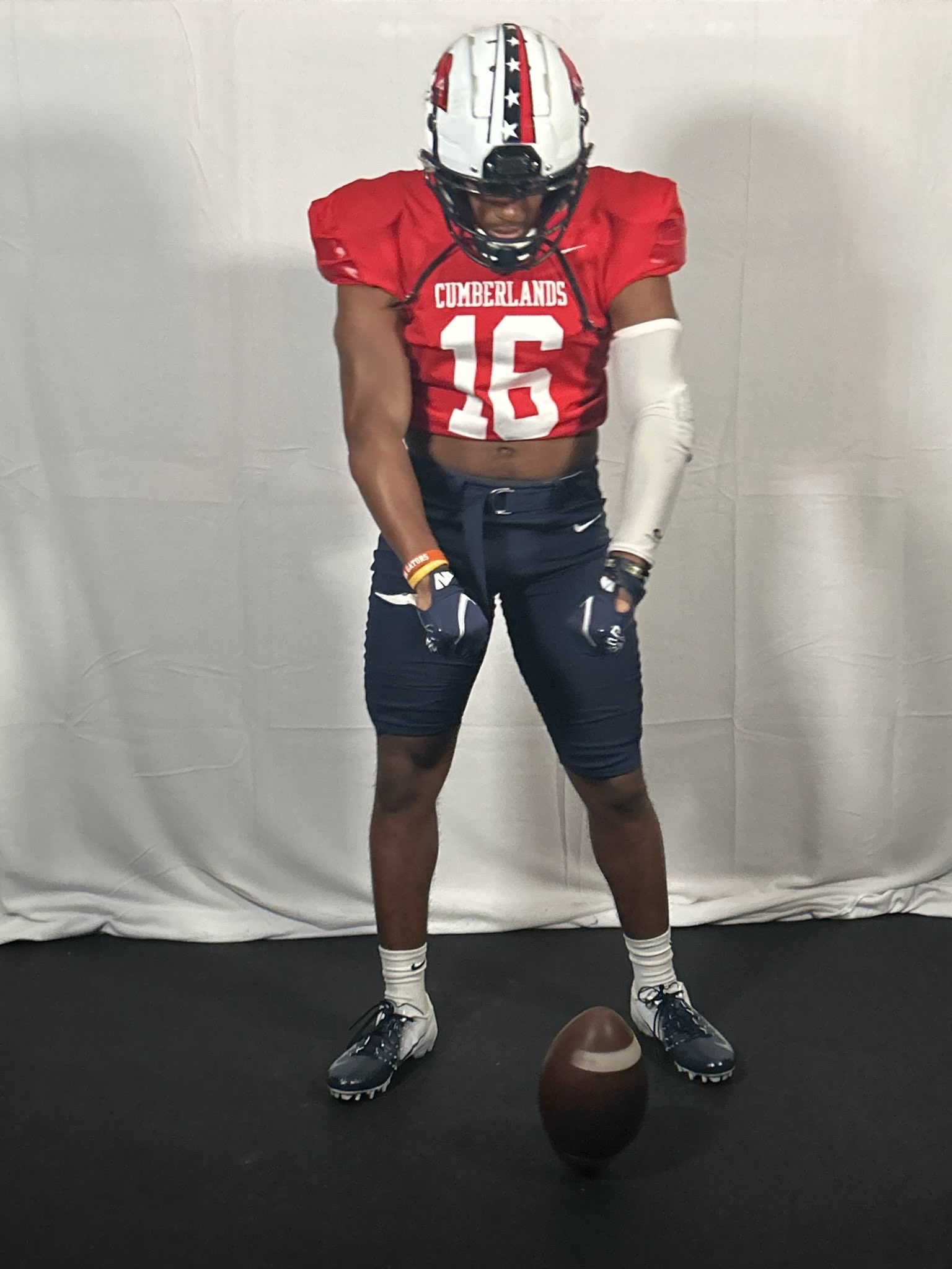 Dvon Duplessis athlete profile head shot