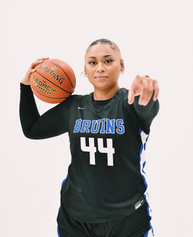 Athlete profile featured image number 4 of 8