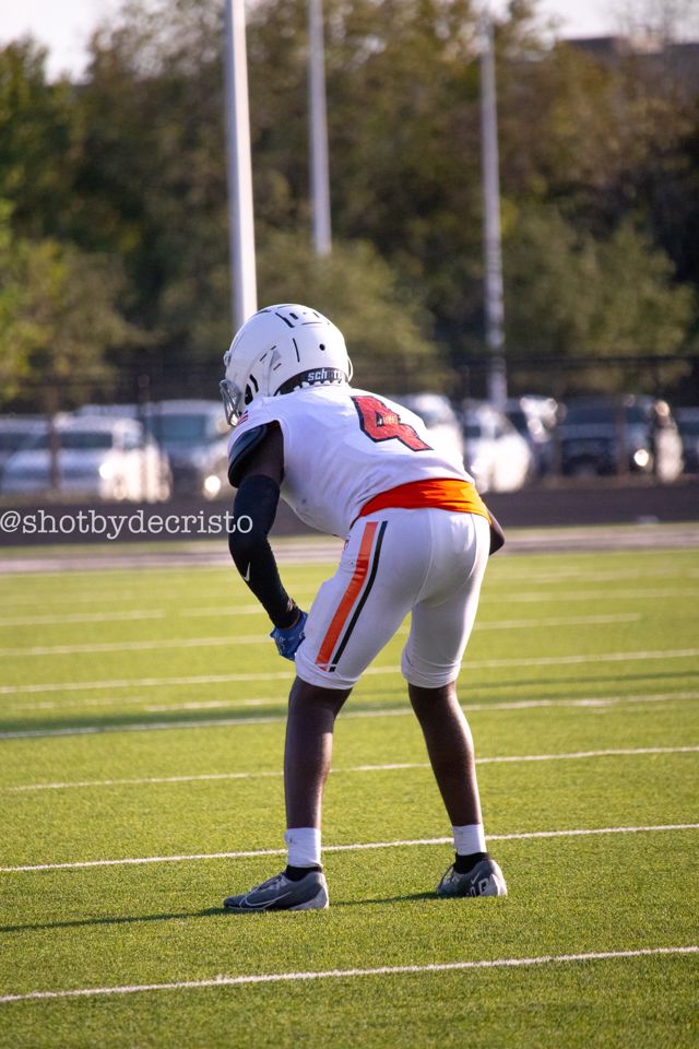Athlete profile featured image number 1 of 5