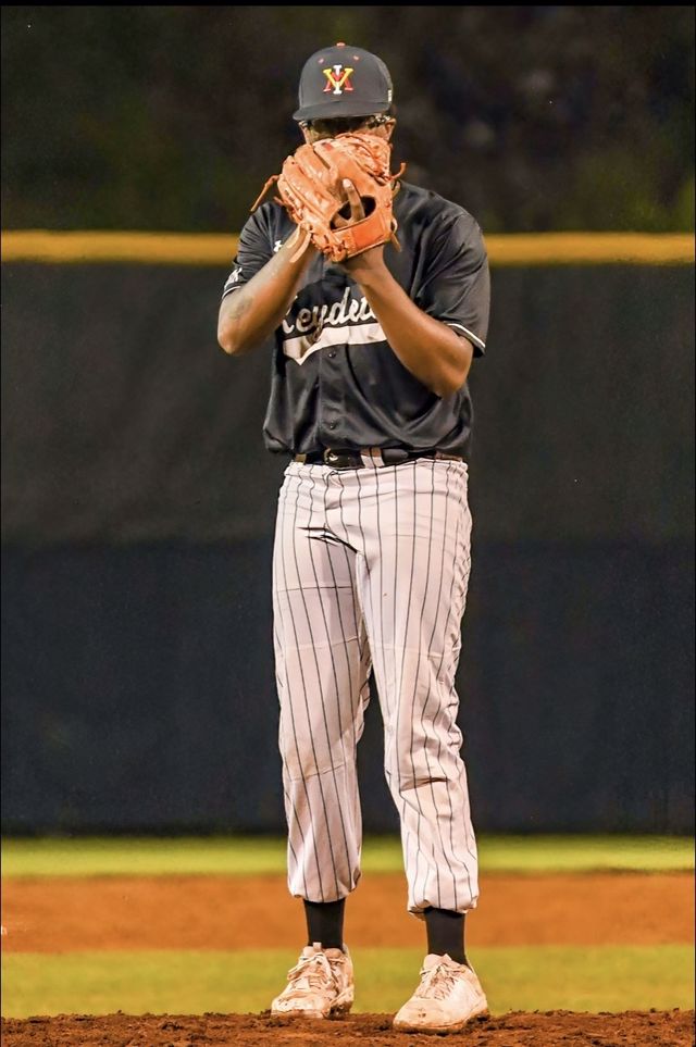 Athlete profile featured image number 5 of 6