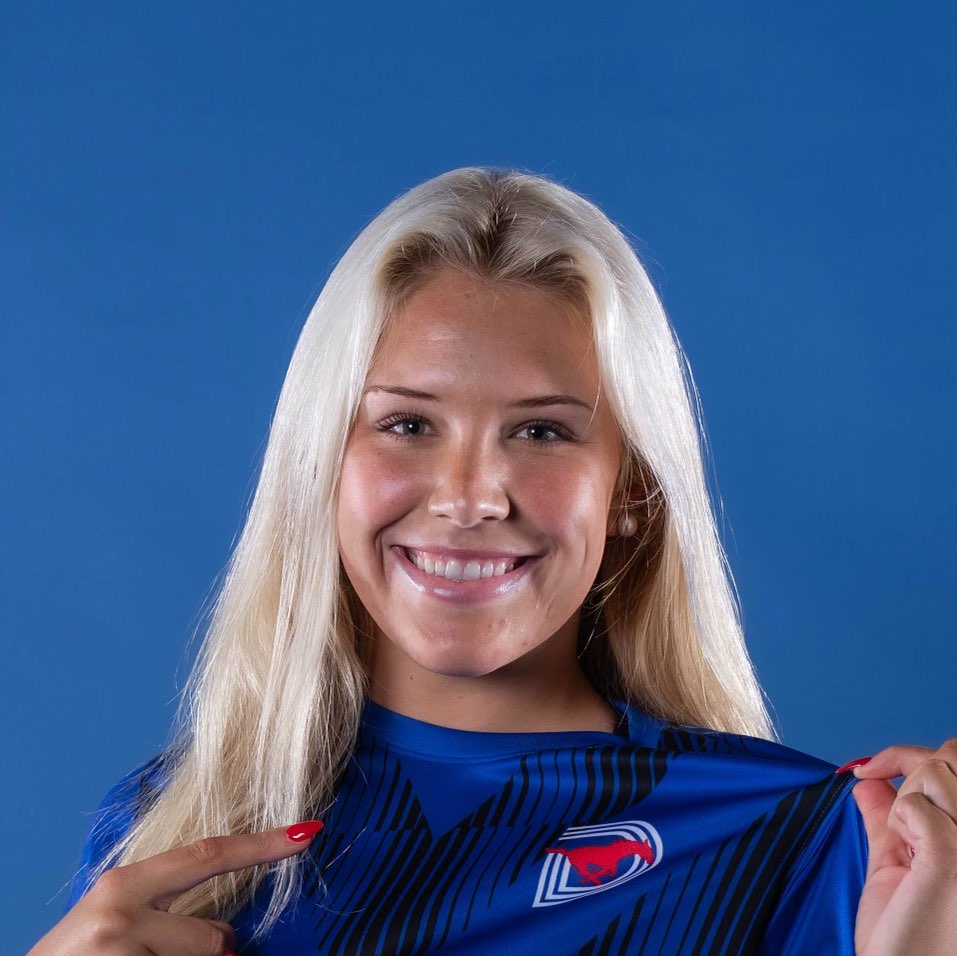 Zoe Parkhurst athlete profile head shot