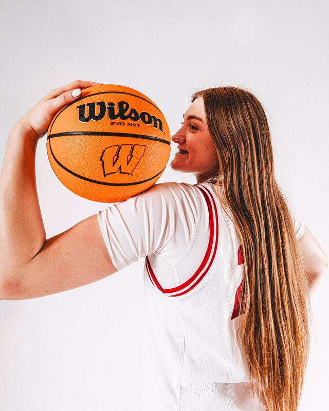 Athlete profile featured image number 4 of 5