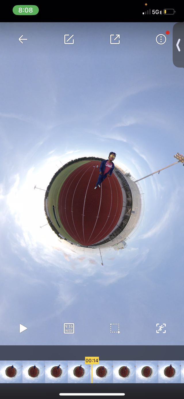Athlete profile featured image number 3 of 4