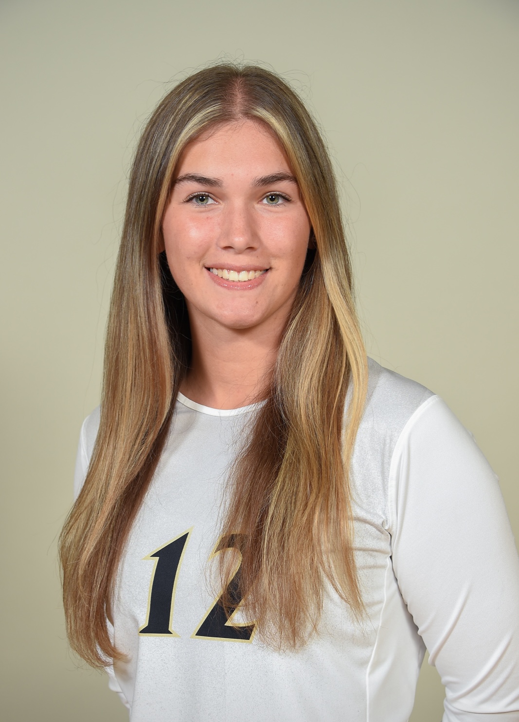 Ella Schomer athlete profile head shot