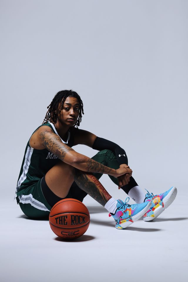 Athlete profile featured image number 3 of 5