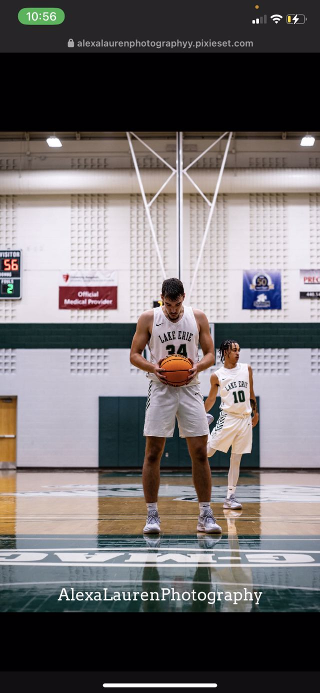 Athlete profile featured image number 4 of 7