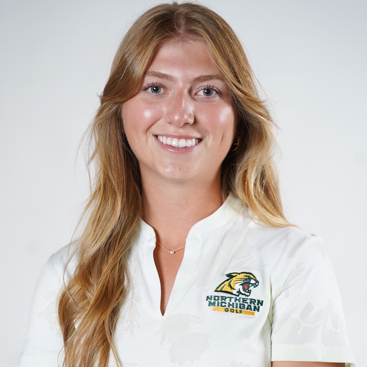 Hailey Bolander athlete profile head shot