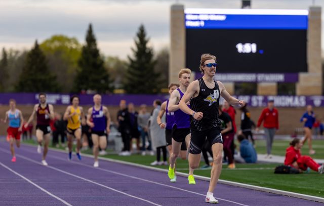 Athlete profile featured image number 1 of 4