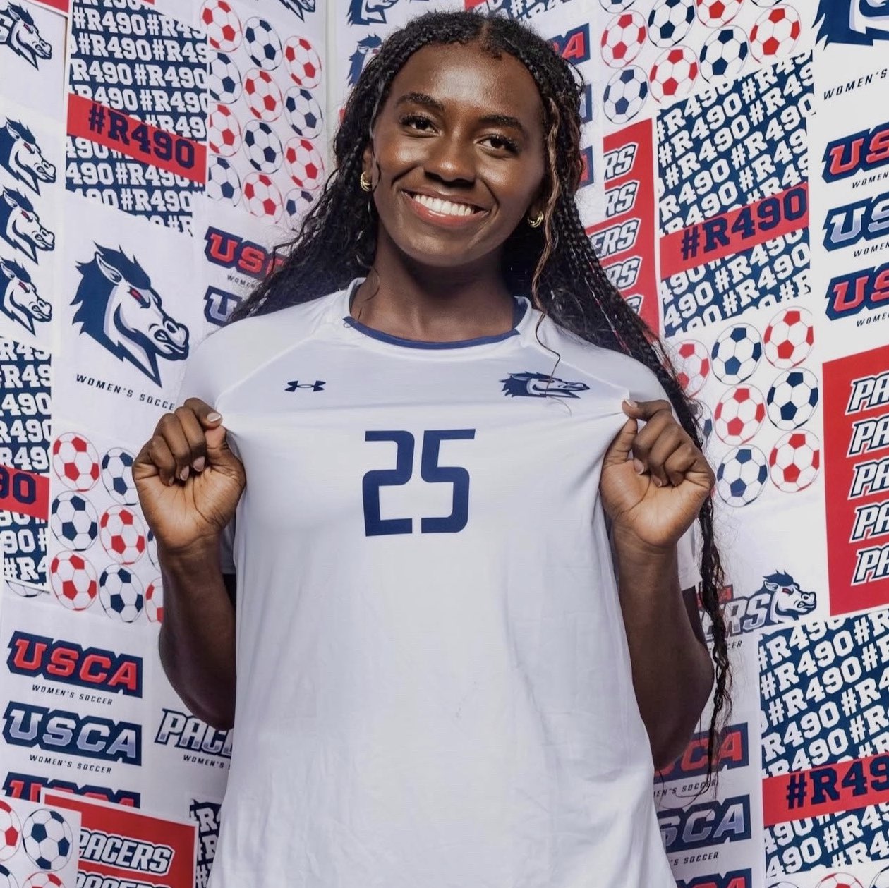 Chloe Leonard athlete profile head shot