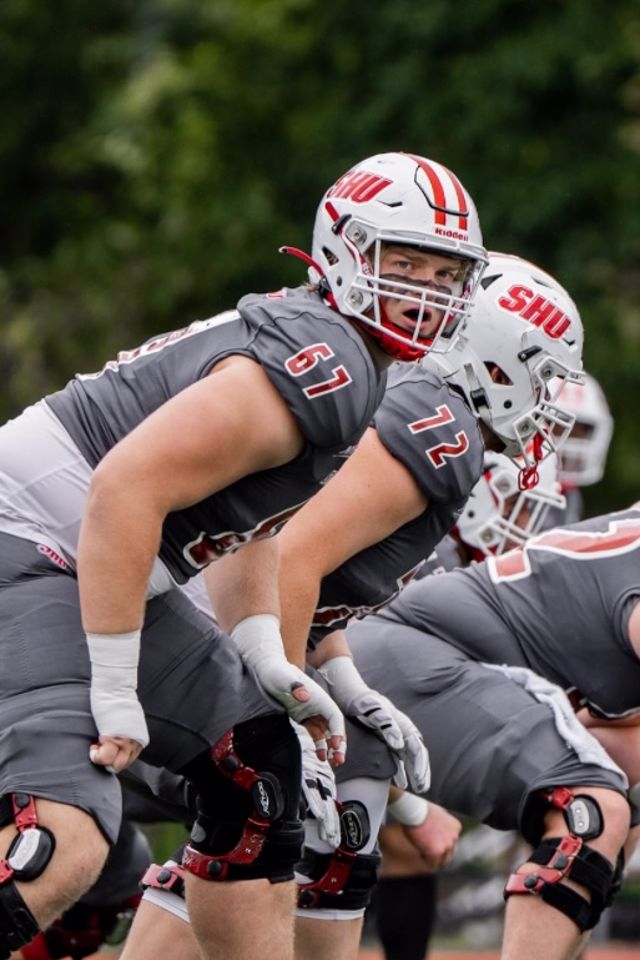 Timothy Suk, Right Tackle, Sacred Heart Pioneers - NIL Profile - Opendorse