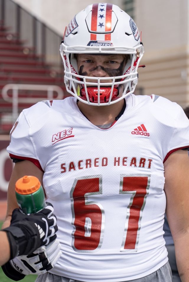 Timothy Suk, Right Tackle, Sacred Heart Pioneers - NIL Profile - Opendorse