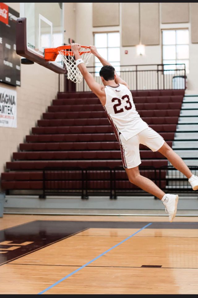 Athlete profile featured image number 4 of 4
