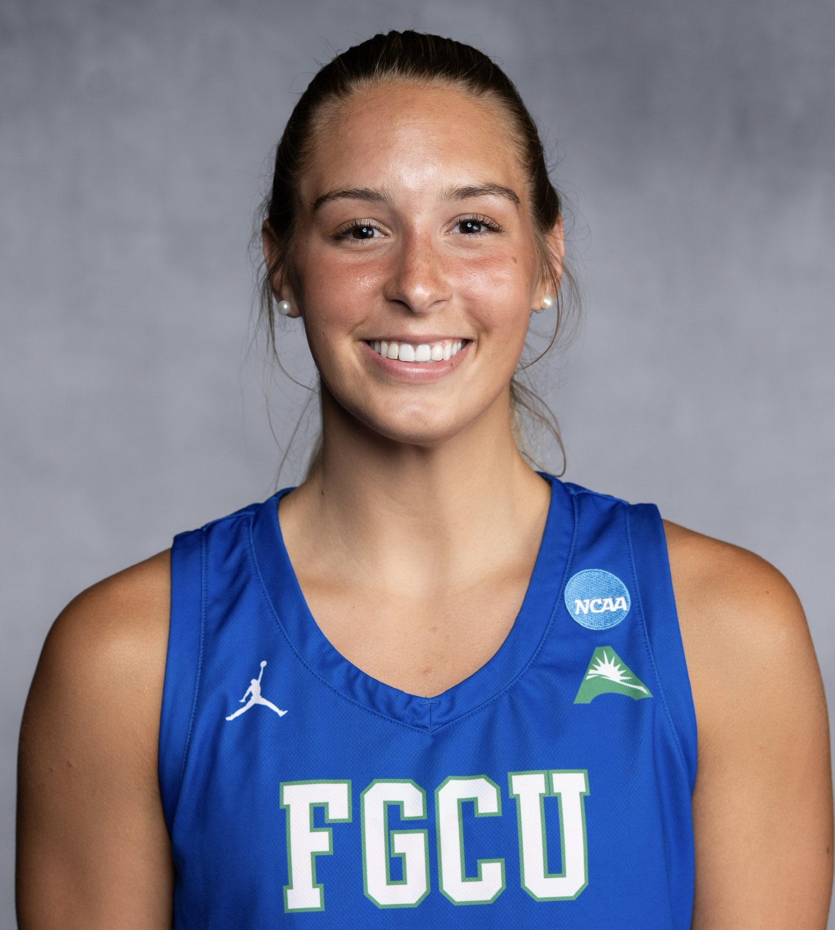 Maddie Antenucci athlete profile head shot