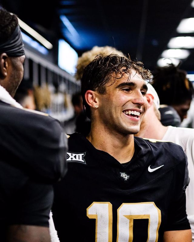 Athlete profile featured image number 1 of 5