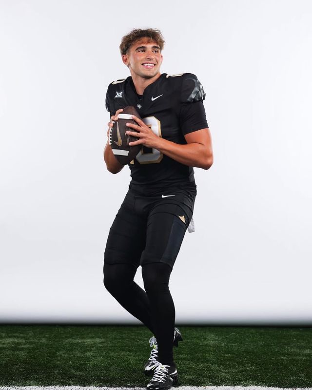 Athlete profile featured image number 2 of 5