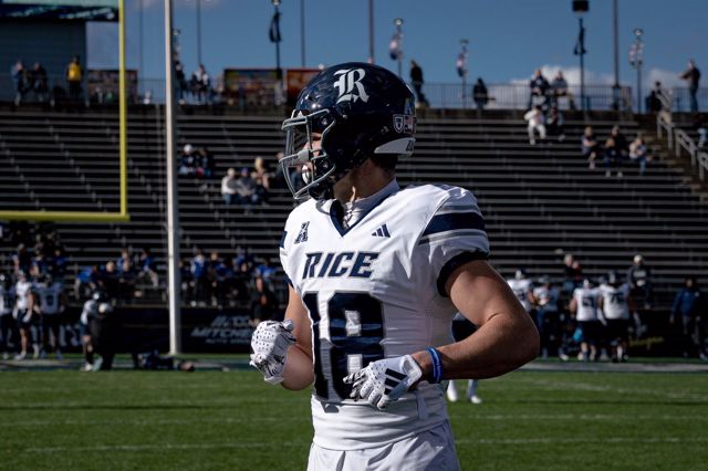 Athlete profile featured image number 2 of 4