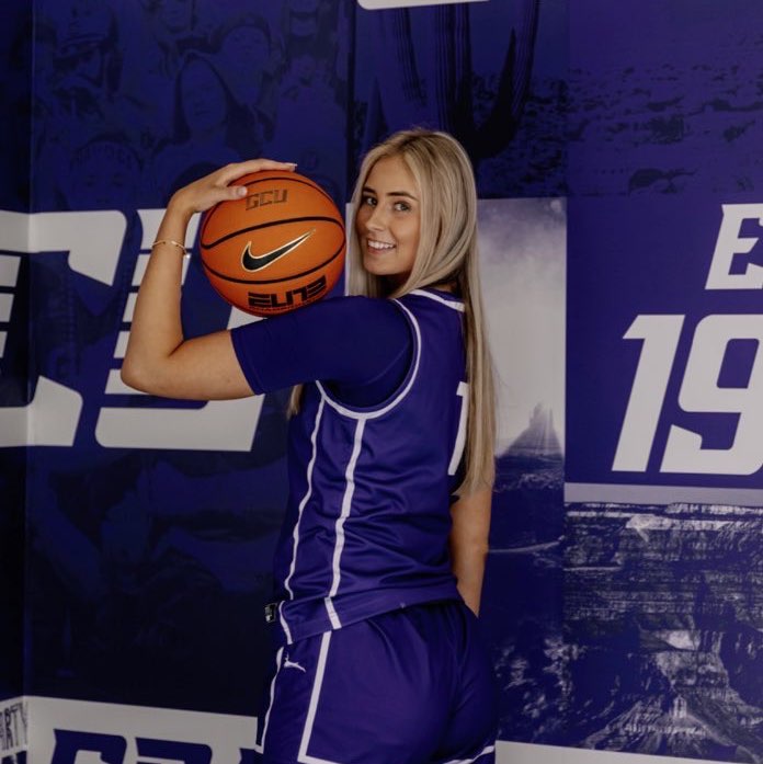 Holly Griffiths athlete profile head shot