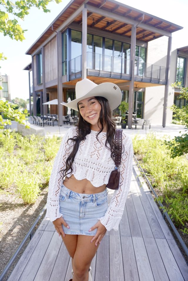 Athlete profile featured image number 4 of 10