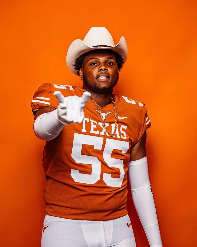 Athlete profile featured image number 3 of 5