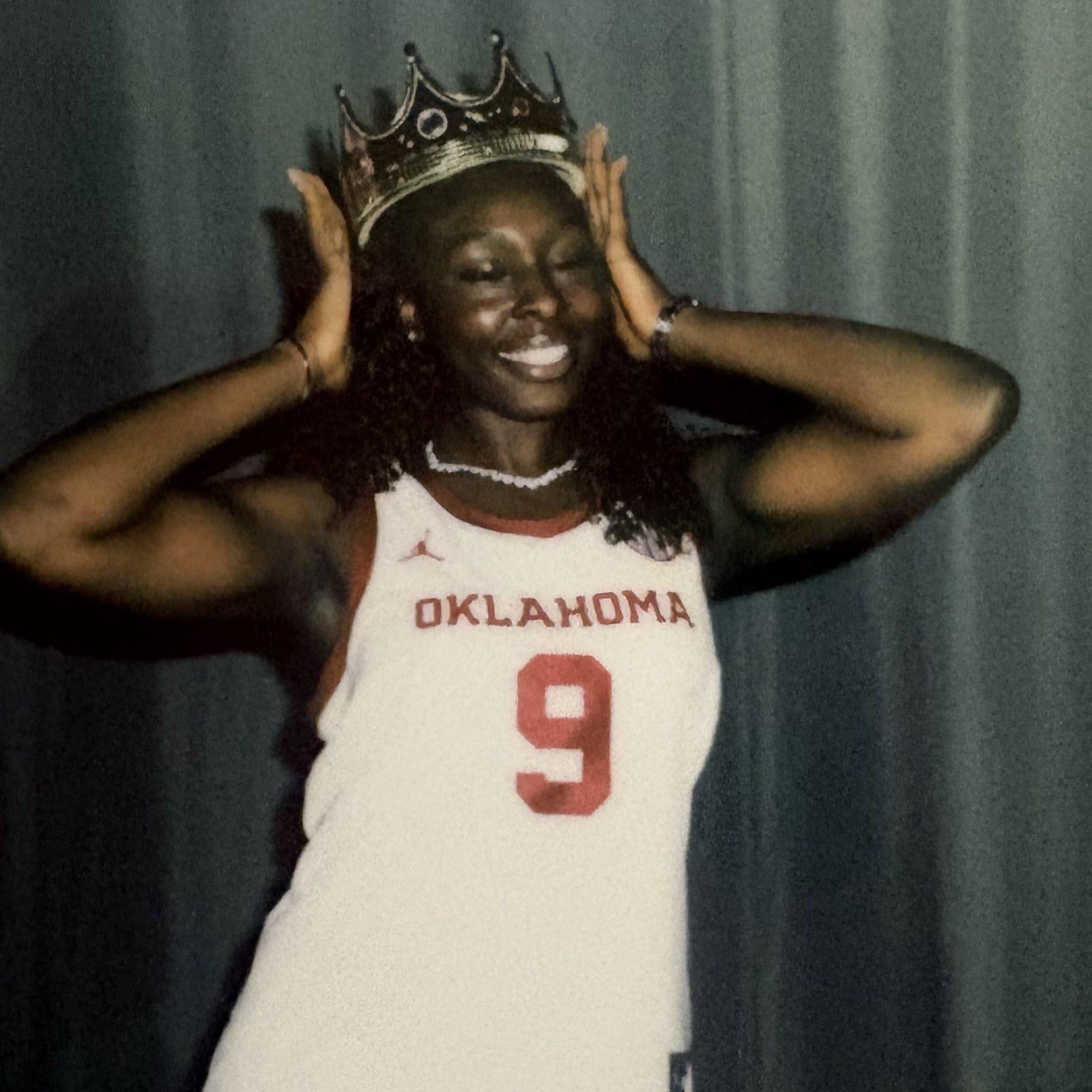 Isimenme Ozzy-Momodu athlete profile head shot