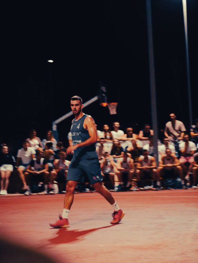 Athlete profile featured image number 3 of 4