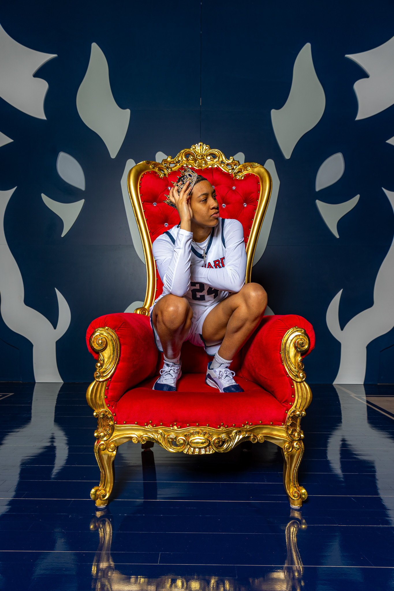 Zennia Thomas athlete profile head shot