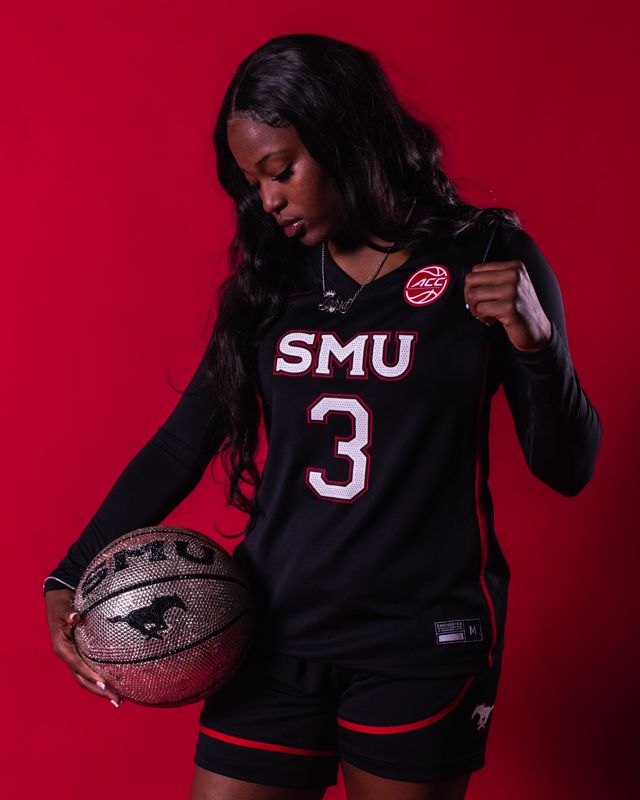 Athlete profile featured image number 1 of 4