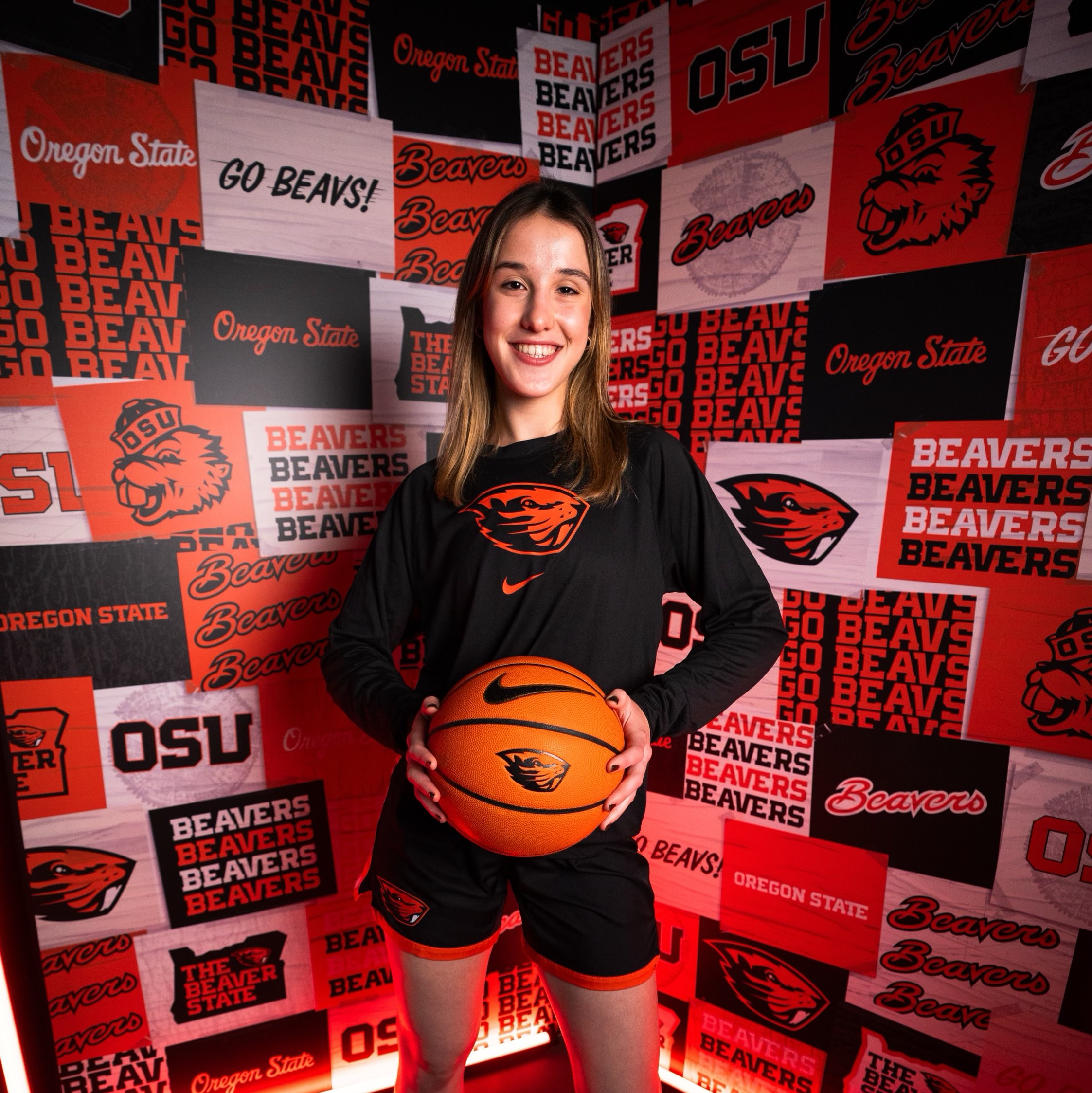 Lucia Navarro athlete profile head shot