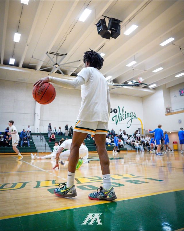 Athlete profile featured image number 3 of 4
