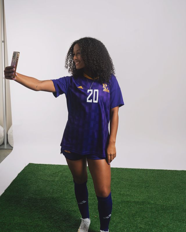 Athlete profile featured image number 4 of 4