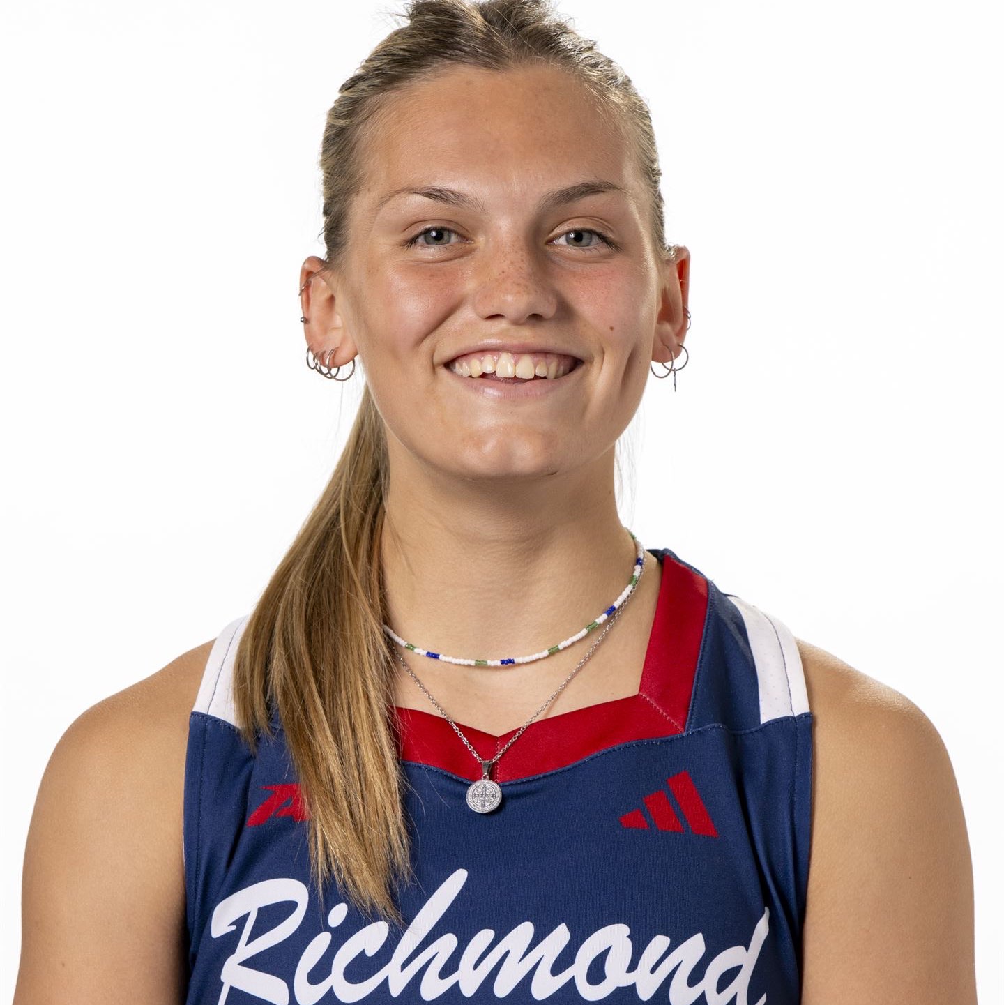 Clara Larripa athlete profile head shot