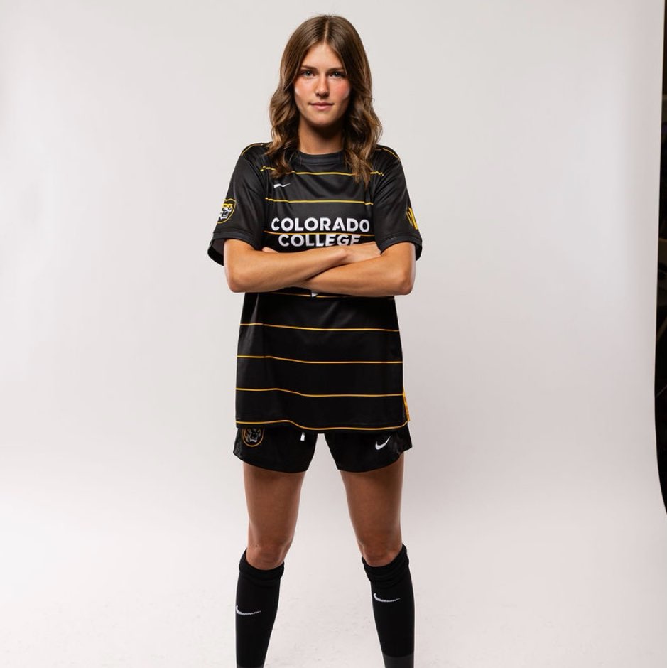 Charlotte Strabel athlete profile head shot