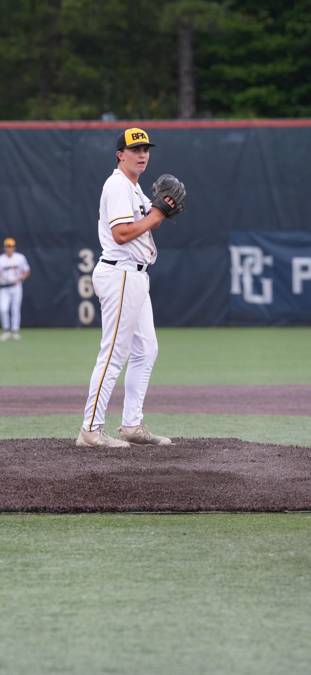 Athlete profile featured image number 1 of 4