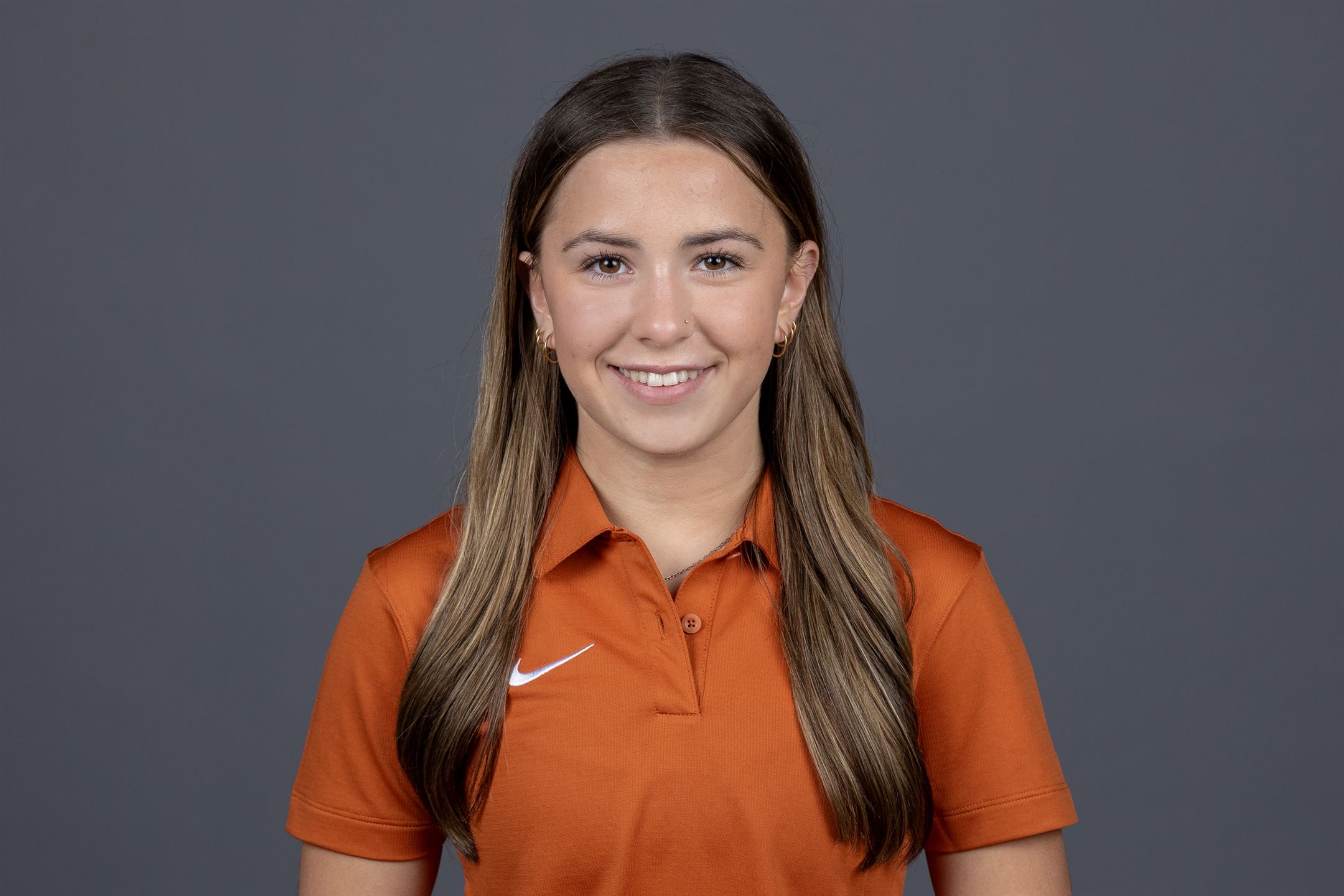 Bronwen Holmes athlete profile head shot