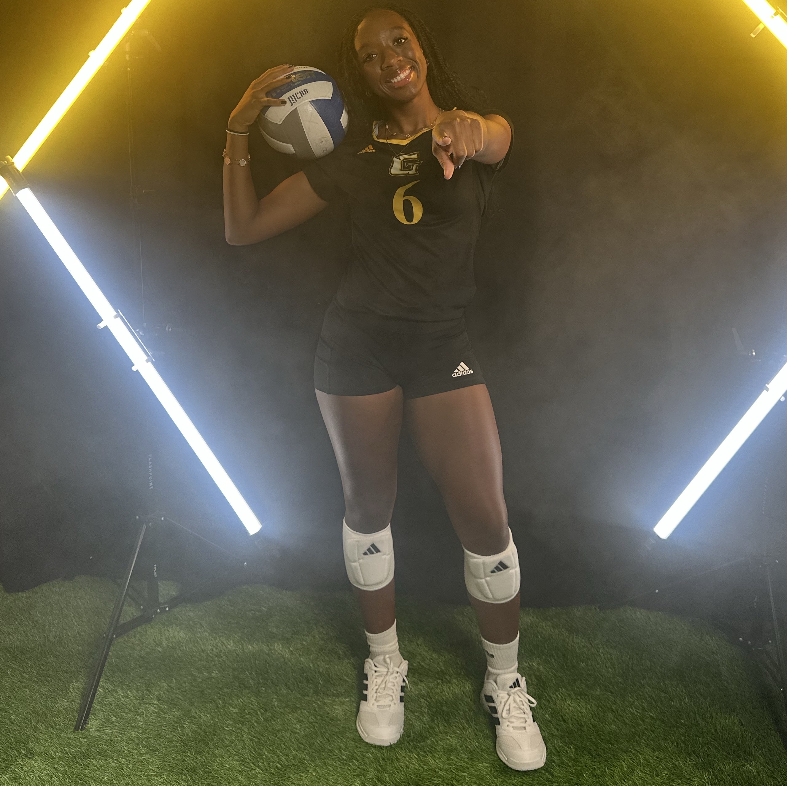Paris Bond athlete profile head shot