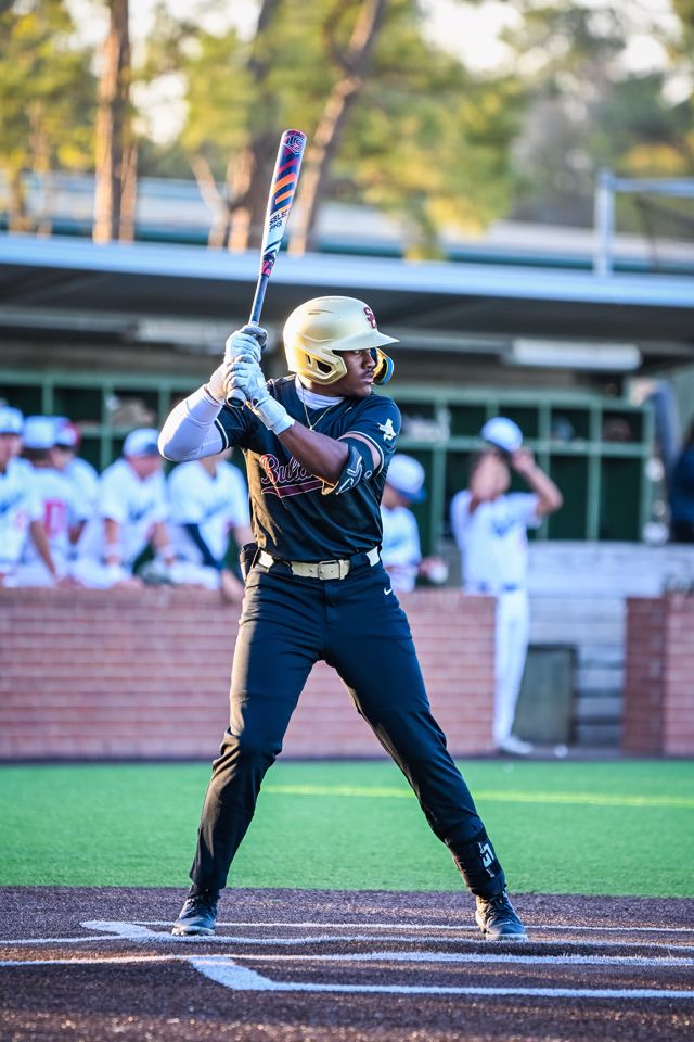 Athlete profile featured image number 1 of 5