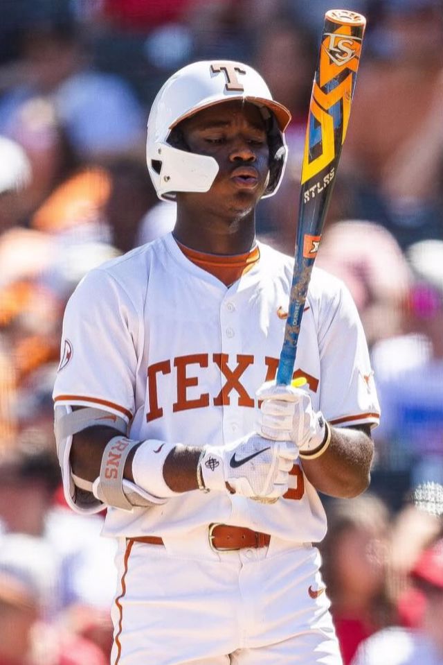 Athlete profile featured image number 2 of 5