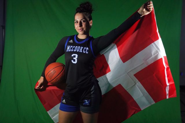 Athlete profile featured image number 2 of 5