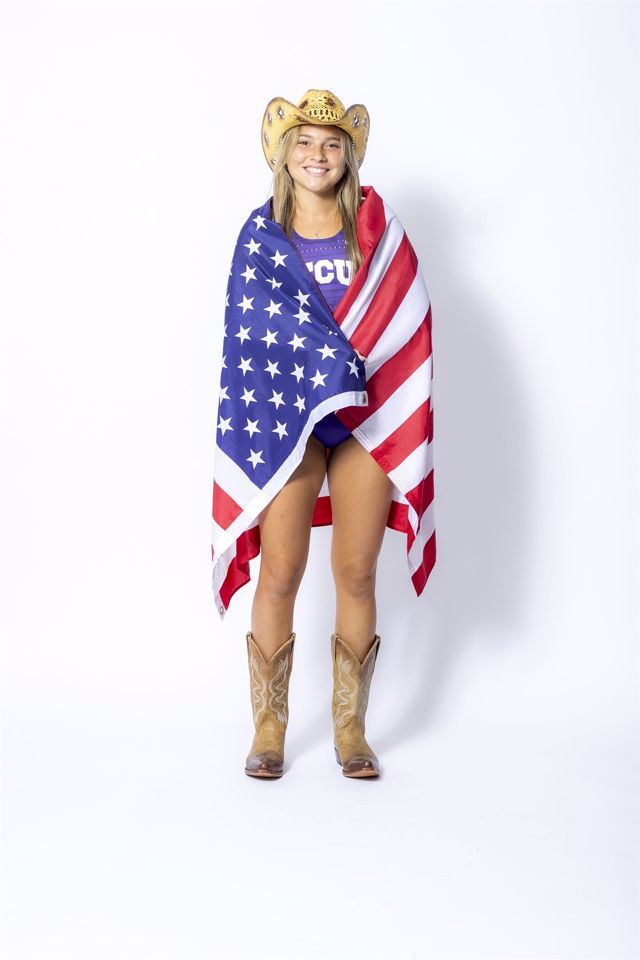Athlete profile featured image number 2 of 4