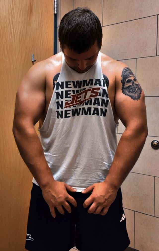 Athlete profile featured image number 2 of 4