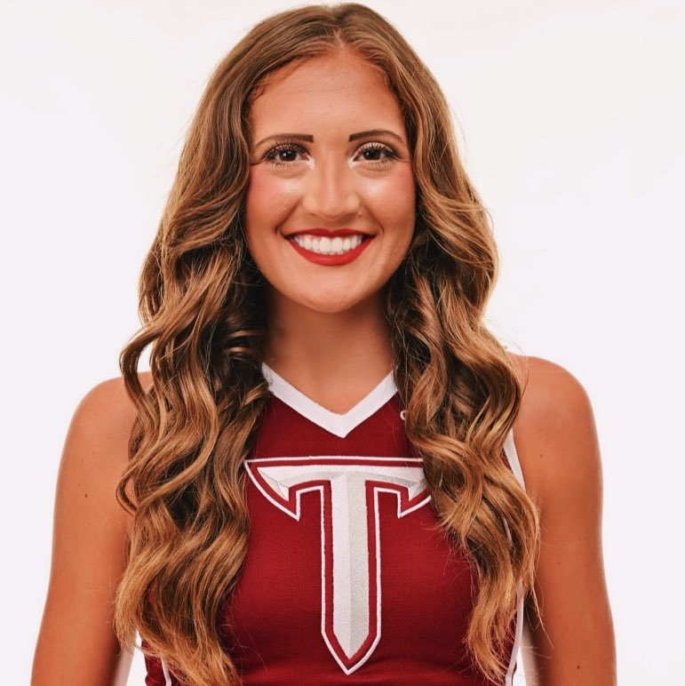 Essie Dean athlete profile head shot