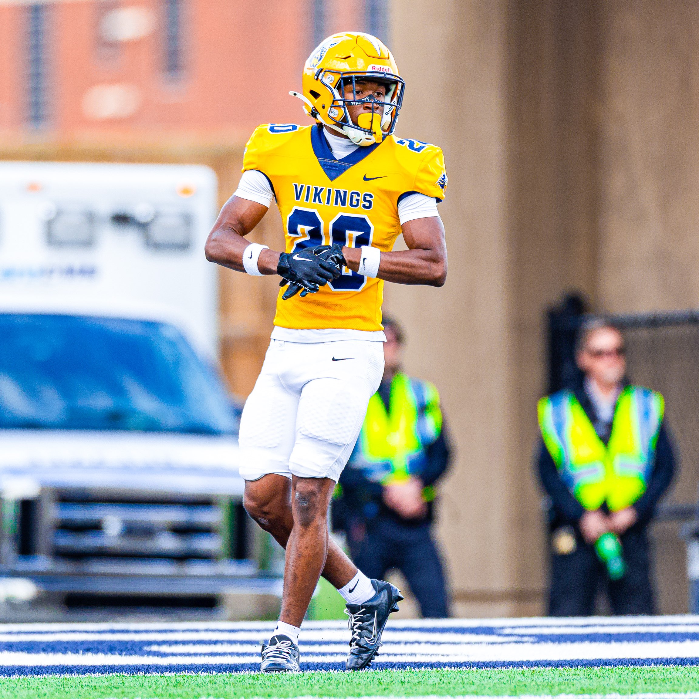 Dante Brown athlete profile head shot