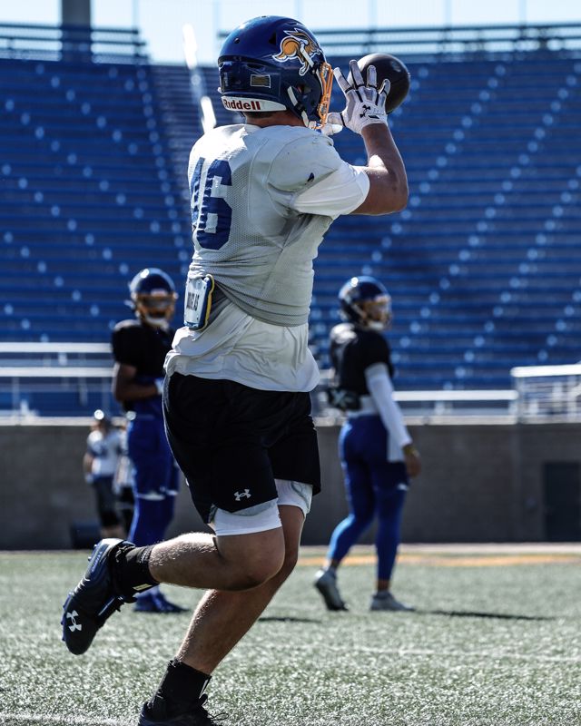 Athlete profile featured image number 2 of 5