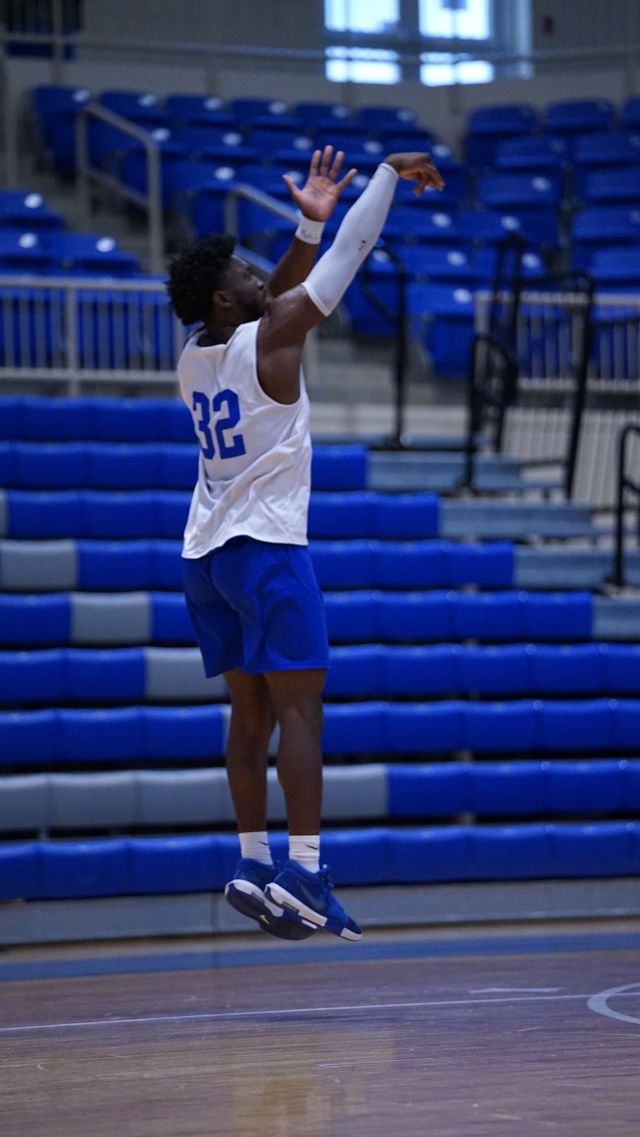 Athlete profile featured image number 2 of 4