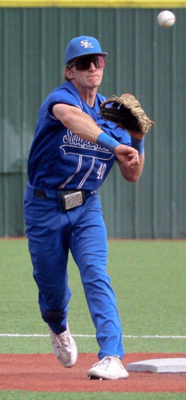 Athlete profile featured image number 3 of 4
