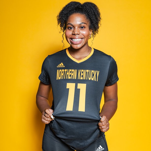 Sydney Bray athlete profile head shot